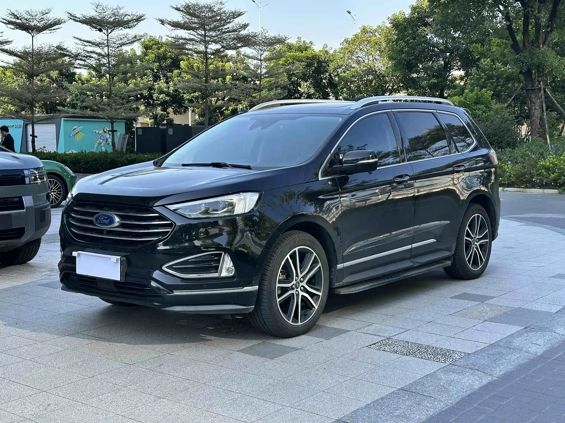 Фото 1 - Ford Edge