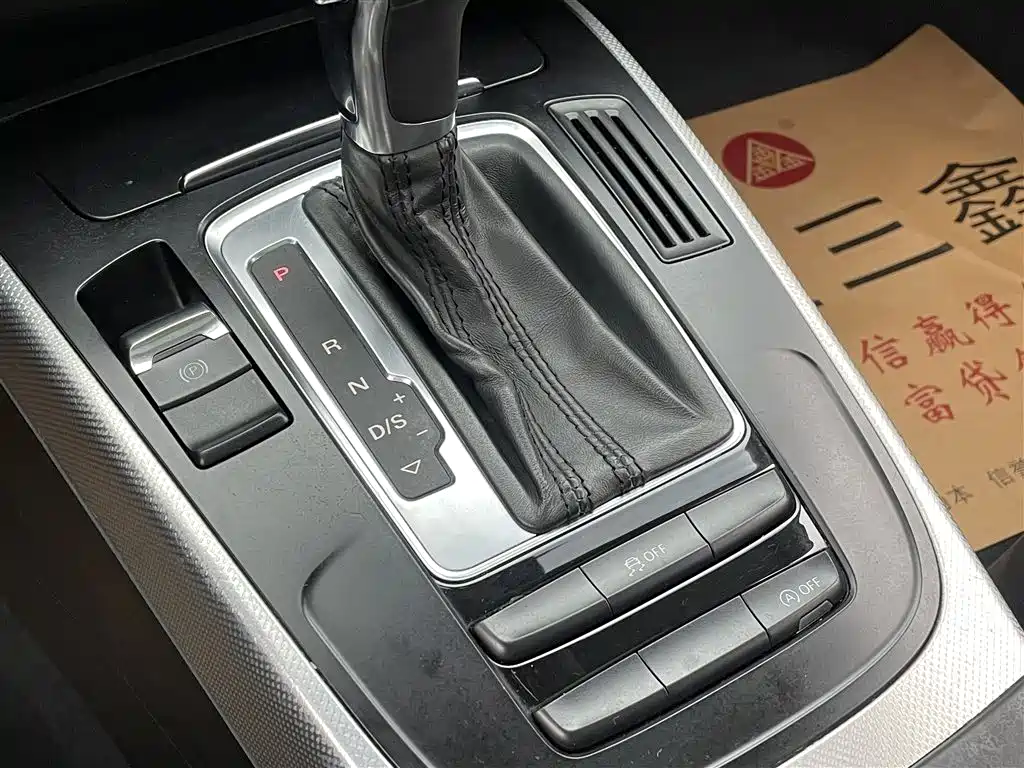 Audi A4 (Import) 2013 40 TFSI allroad quattro Comfort фото 21