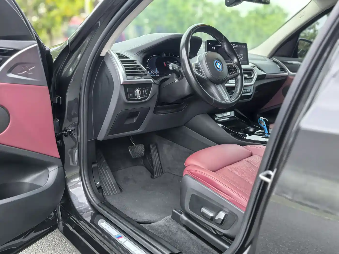 BMW iX3 2022 Leading Edition фото 9