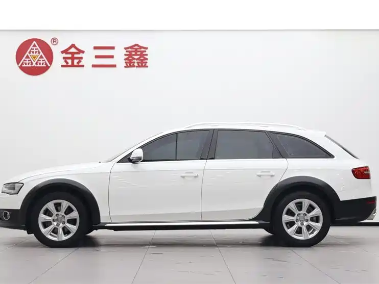 Audi A4 (Import) 2013 40 TFSI allroad quattro Comfort фото 3