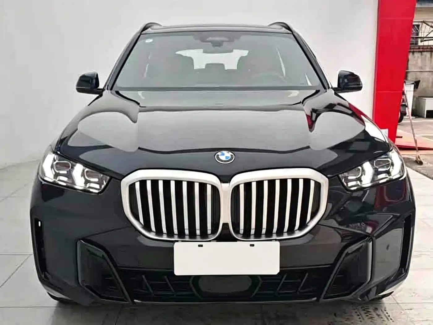 BMW X5 2026 2026 xDrive 40Li M Sport Night Edition Package