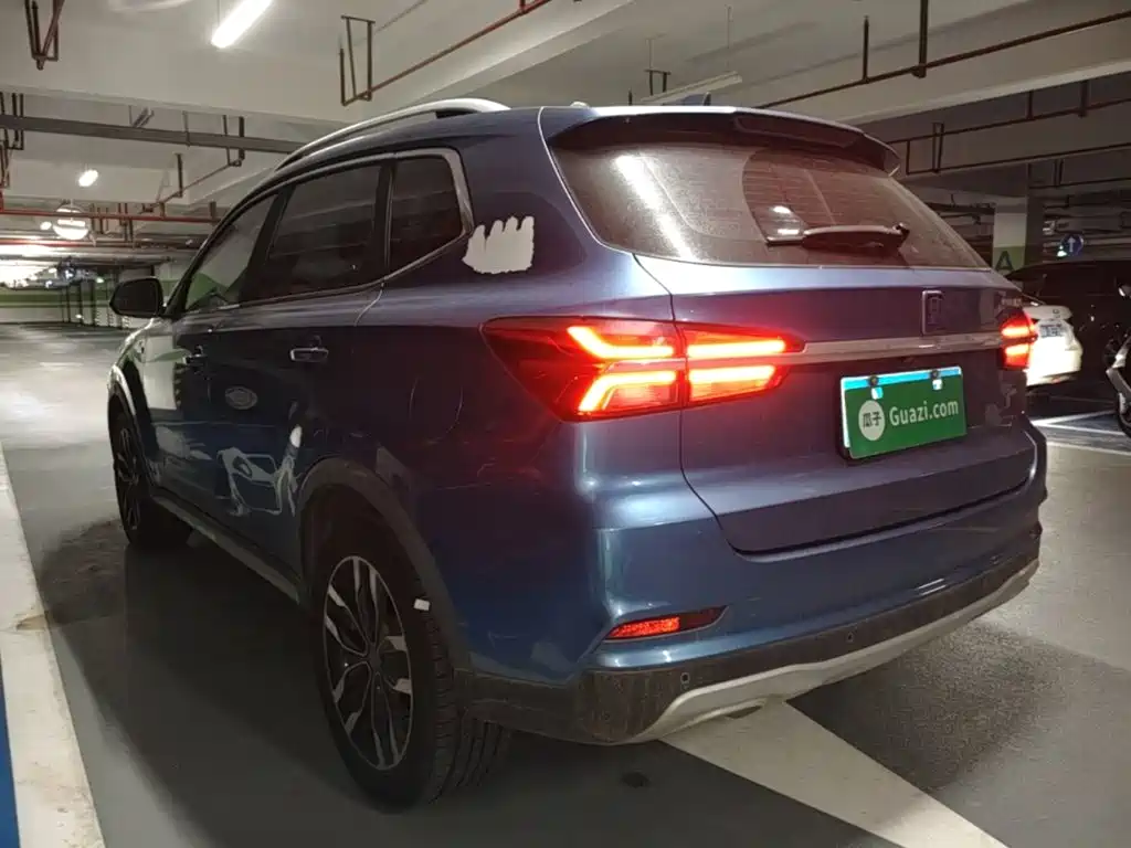 Фото 5 - Roewe RX5