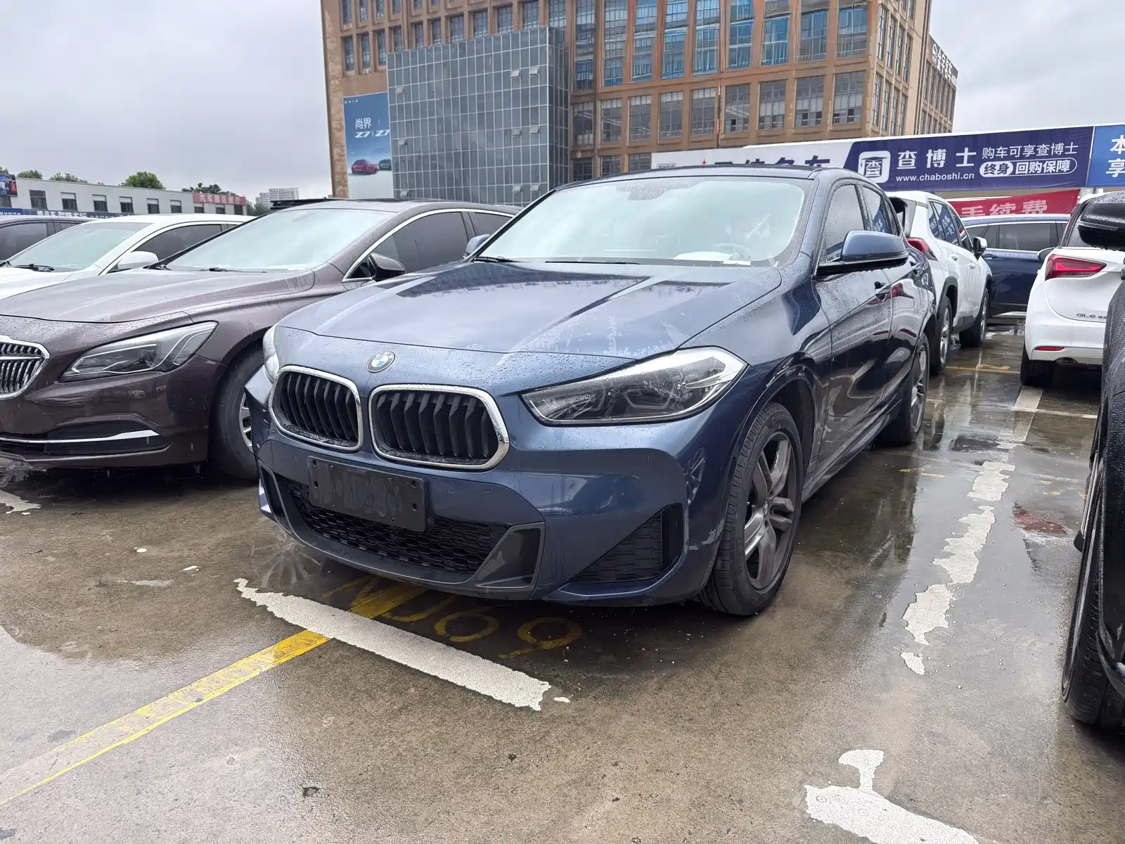 Photo 2 - BMW X2