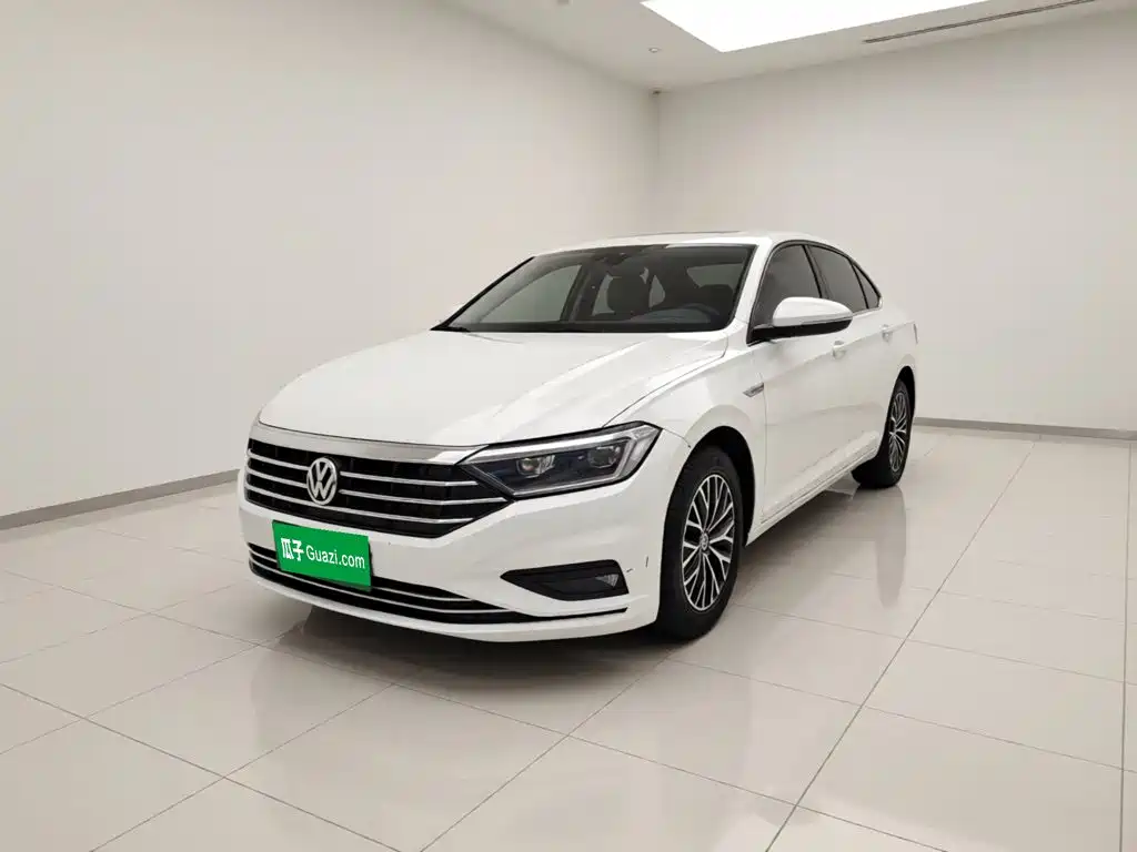 Photo 1 - Volkswagen Sagitar