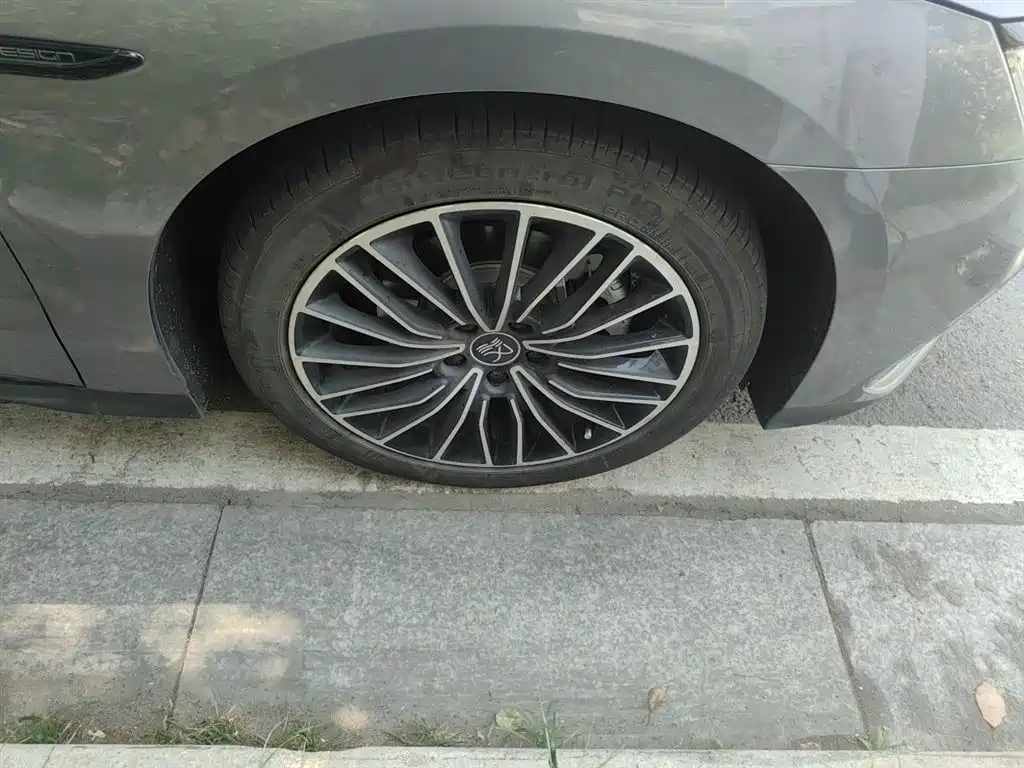BYD Han 2022 DM-i 121KM Premium Edition фото 26
