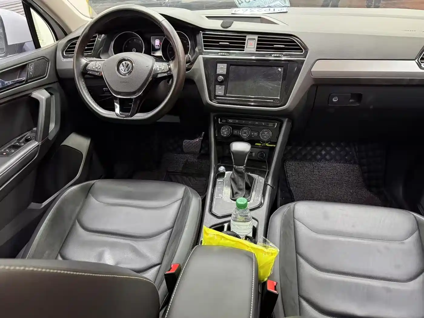 Volkswagen Tiguan L 2018 Facelift 330TSI Automatic 2WD Trend Edition фото 4