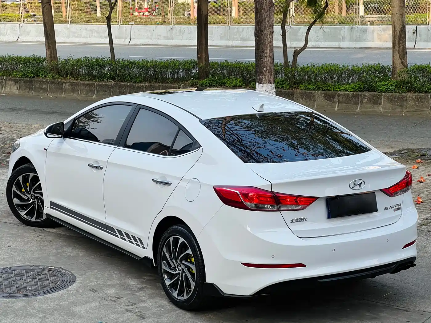 Hyundai Elantra 2019 1.4T Dual-clutch XuanDong·Vitality Type фото 3