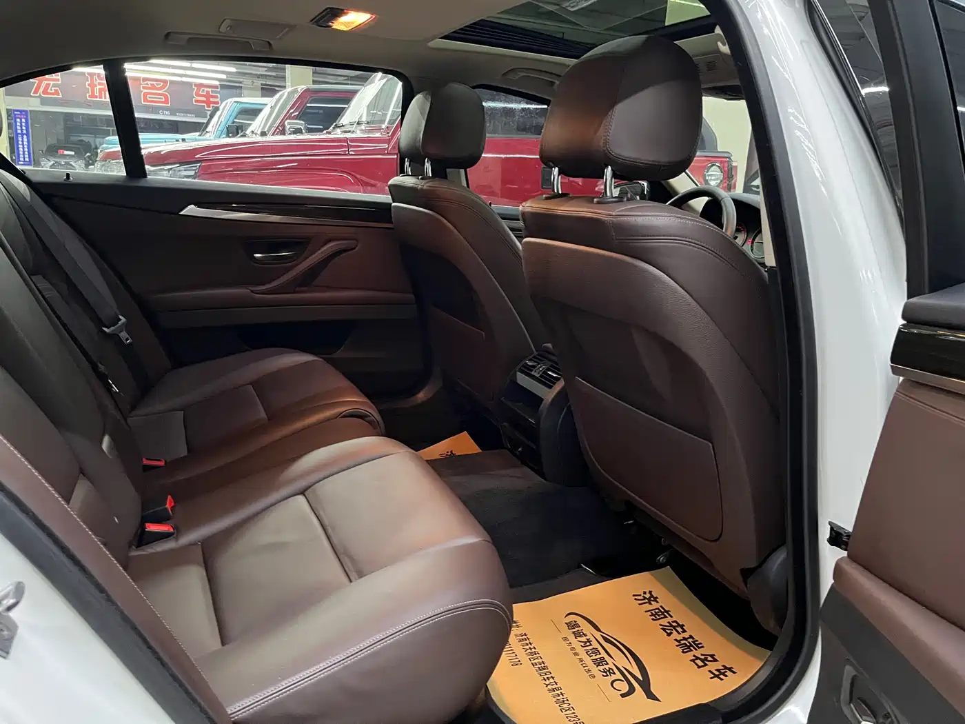 BMW 5 Series 2014 525Li Luxury Design Package фото 14
