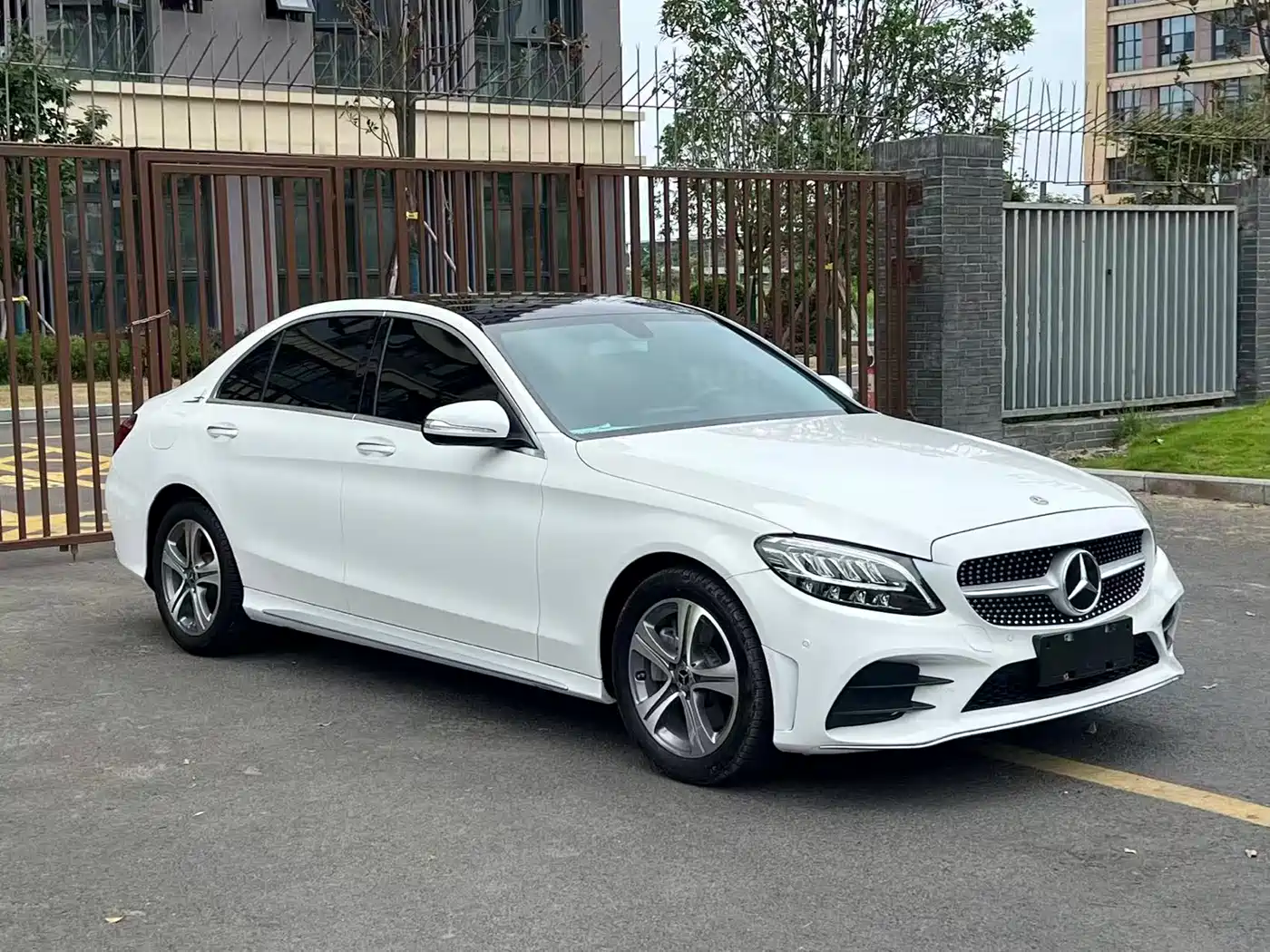 Mercedes-Benz C-Class 2020 C 260 L Sport фото 3