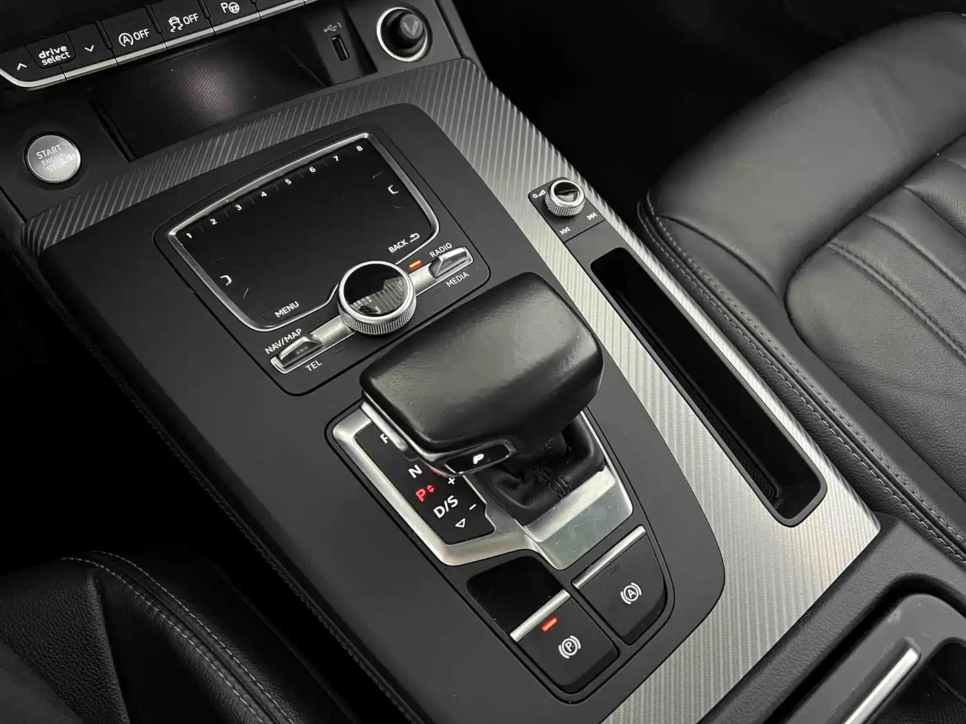 Audi Q5L 2020 45 TFSI Exclusive Fashion фото 13