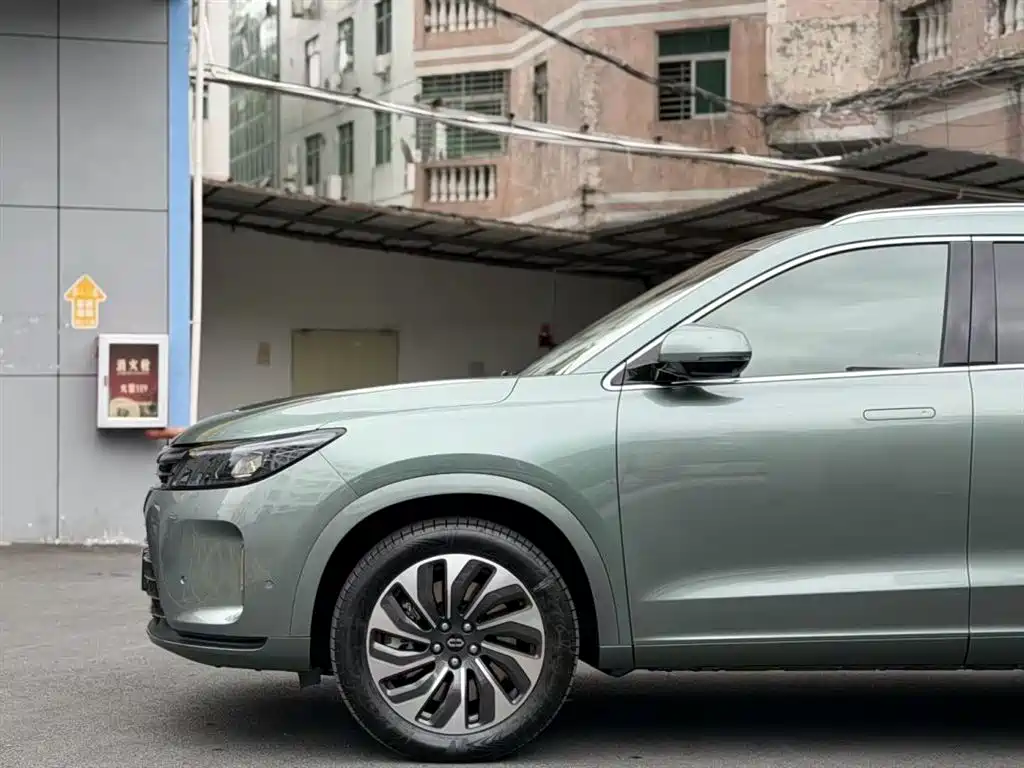 AITO Wenjie AITO M7 2022 1.5T AWD Luxury Edition фото 5