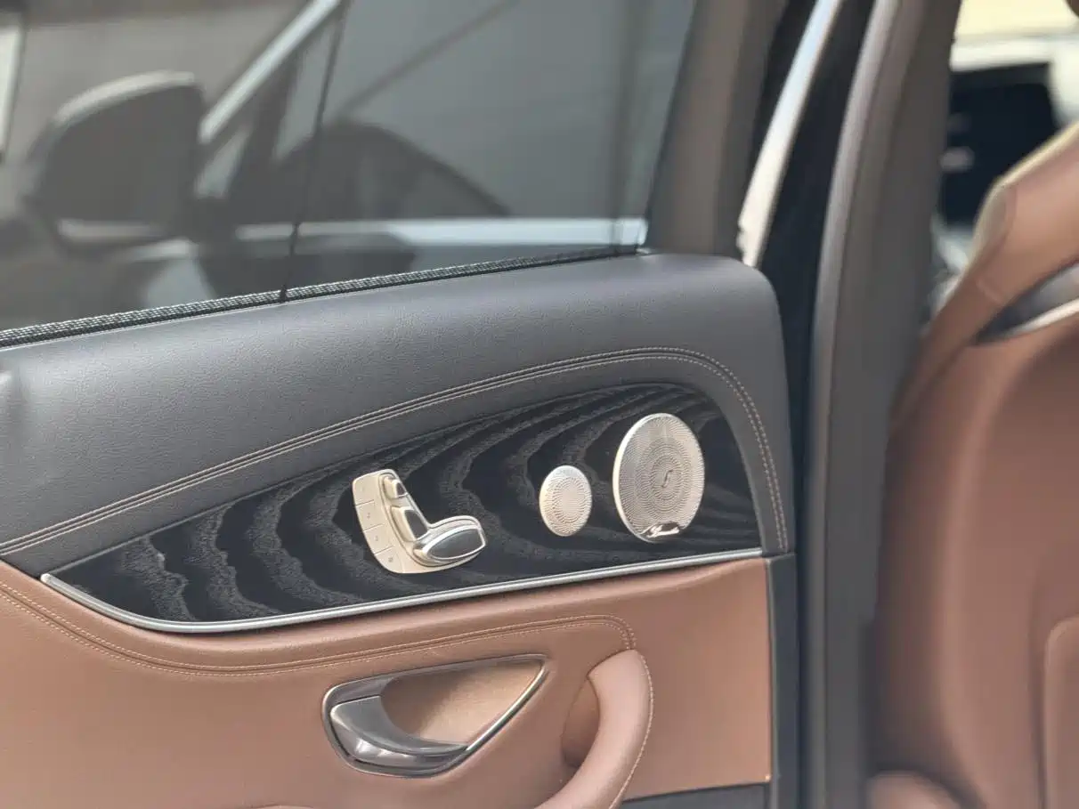 Mercedes-Benz E-Class 2021 E 300 L Luxury фото 8