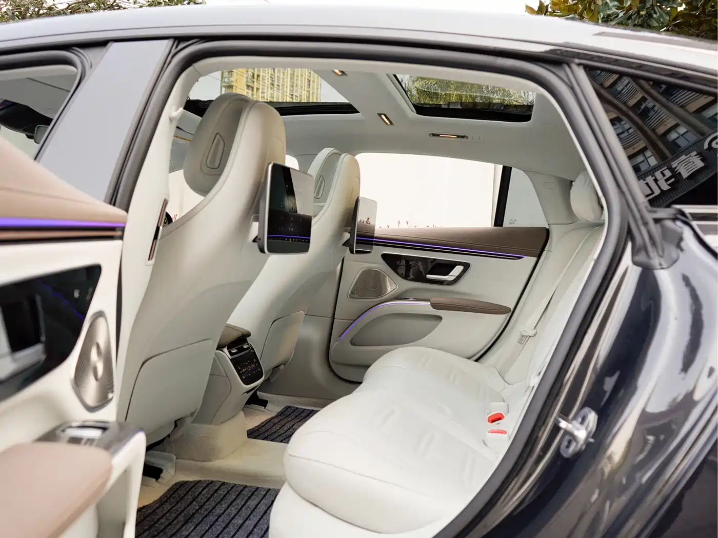 MERCEDES-BENZ EQS AMG