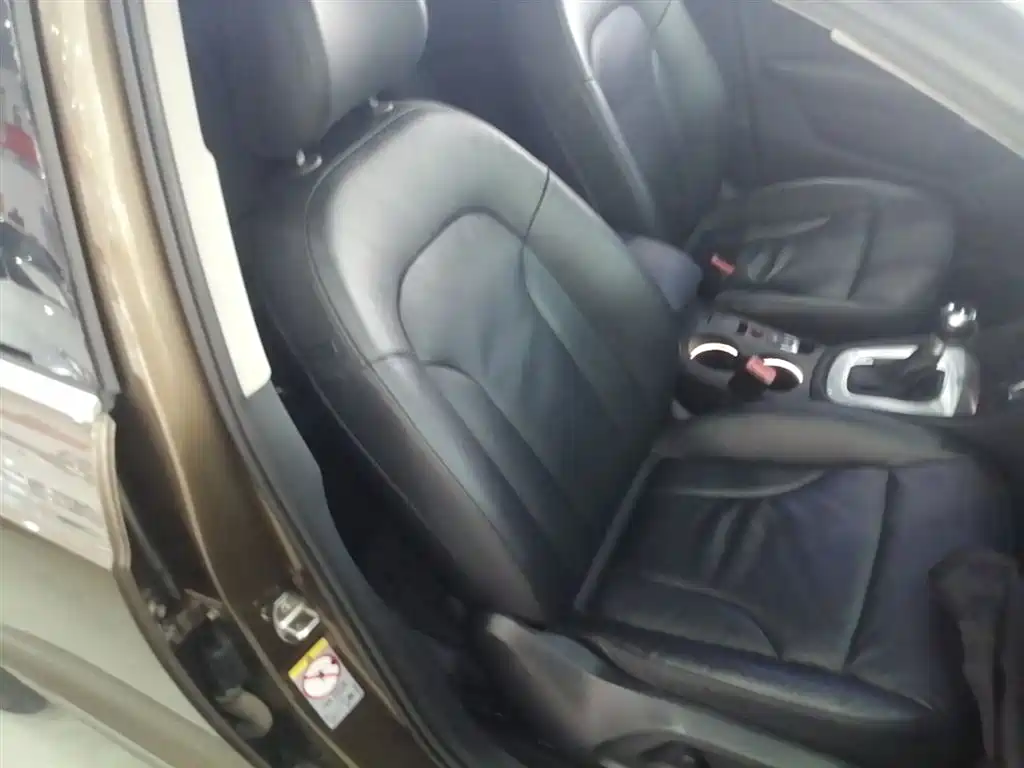 Audi Q3 2015 30 TFSI Comfort фото 25