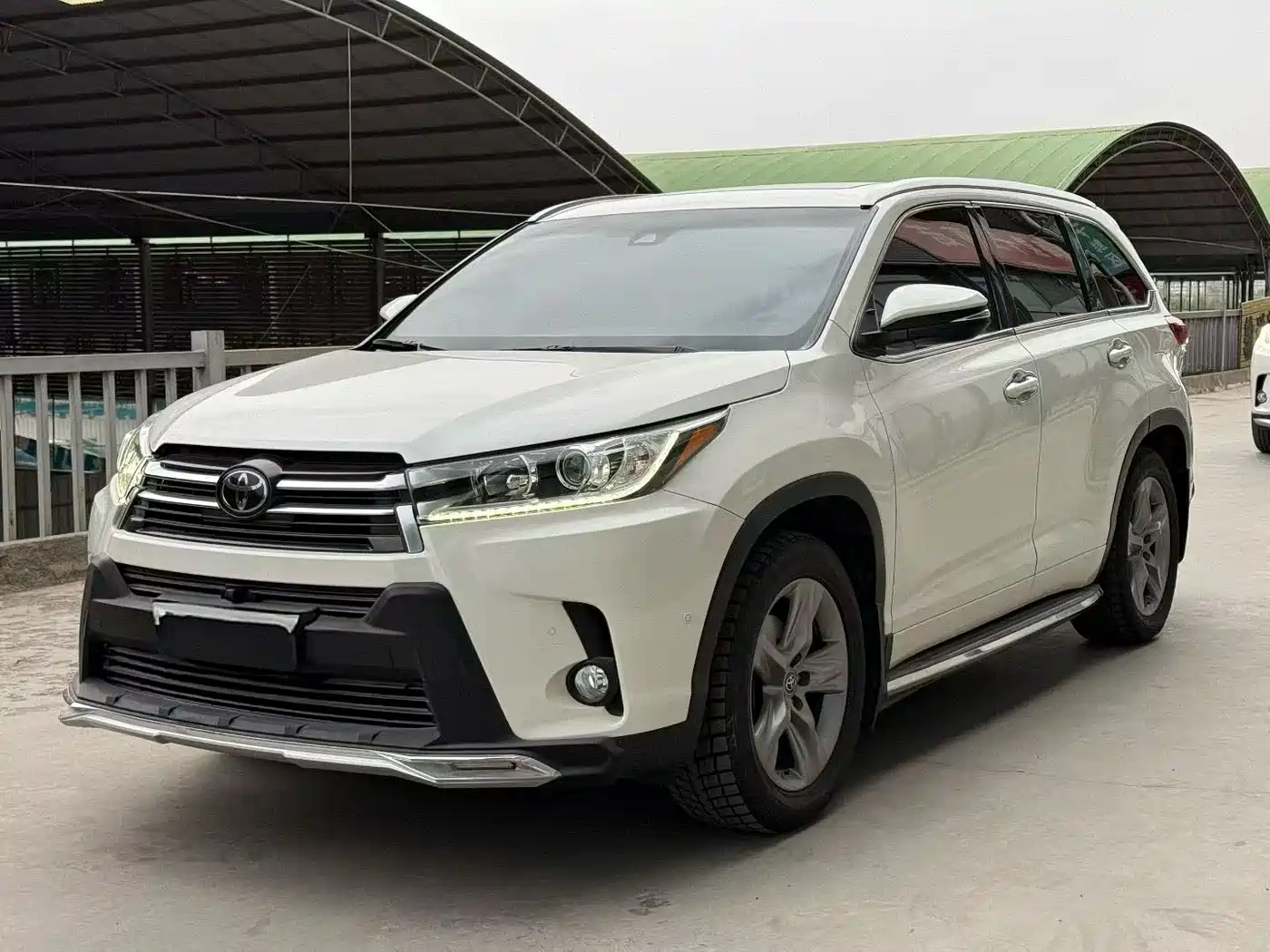 Toyota Highlander 2018 2.0T 4WD Premium 7-seater (China V)