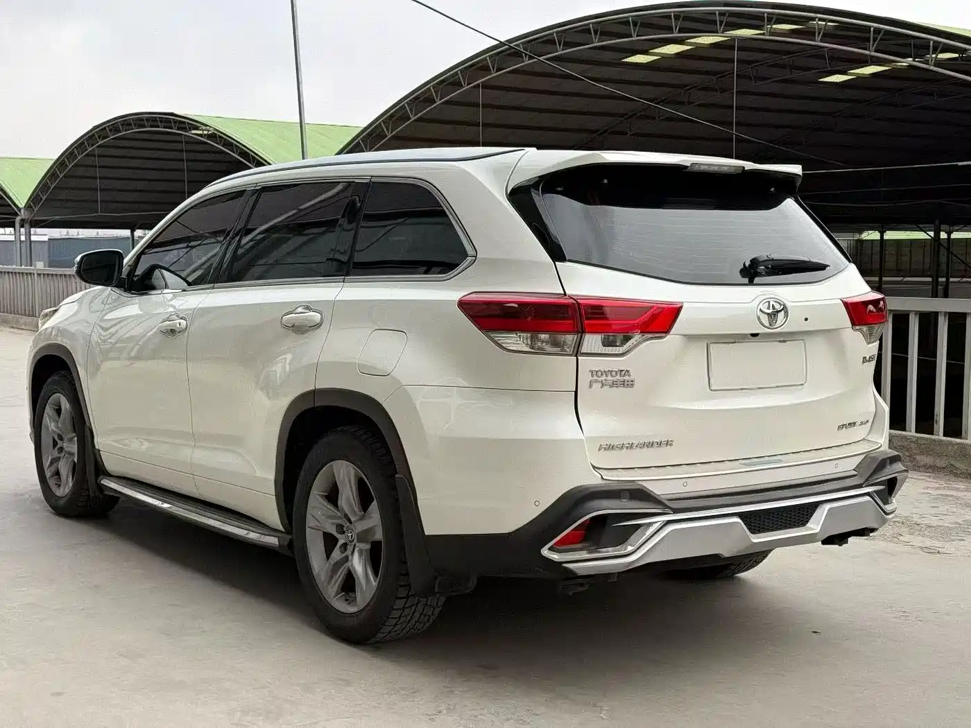 Toyota Highlander 2018 2.0T 4WD Premium 7-seater (China V) фото 4