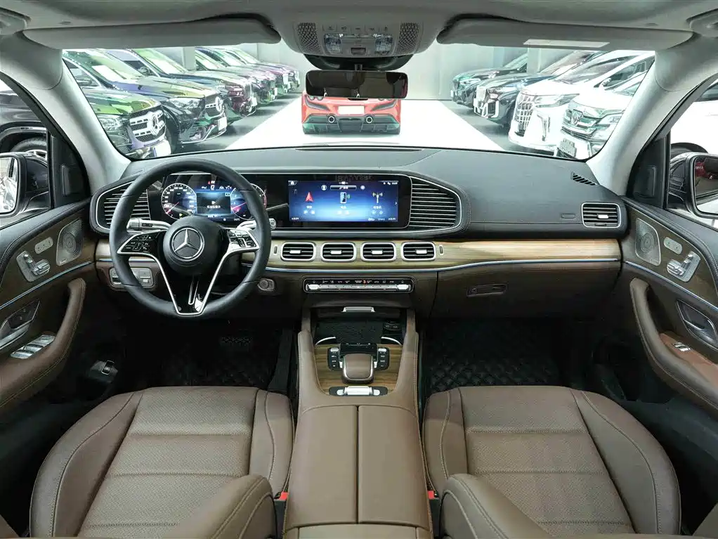 Mercedes-Benz GLE 2024 GLE 450 4MATIC Fashion фото 6
