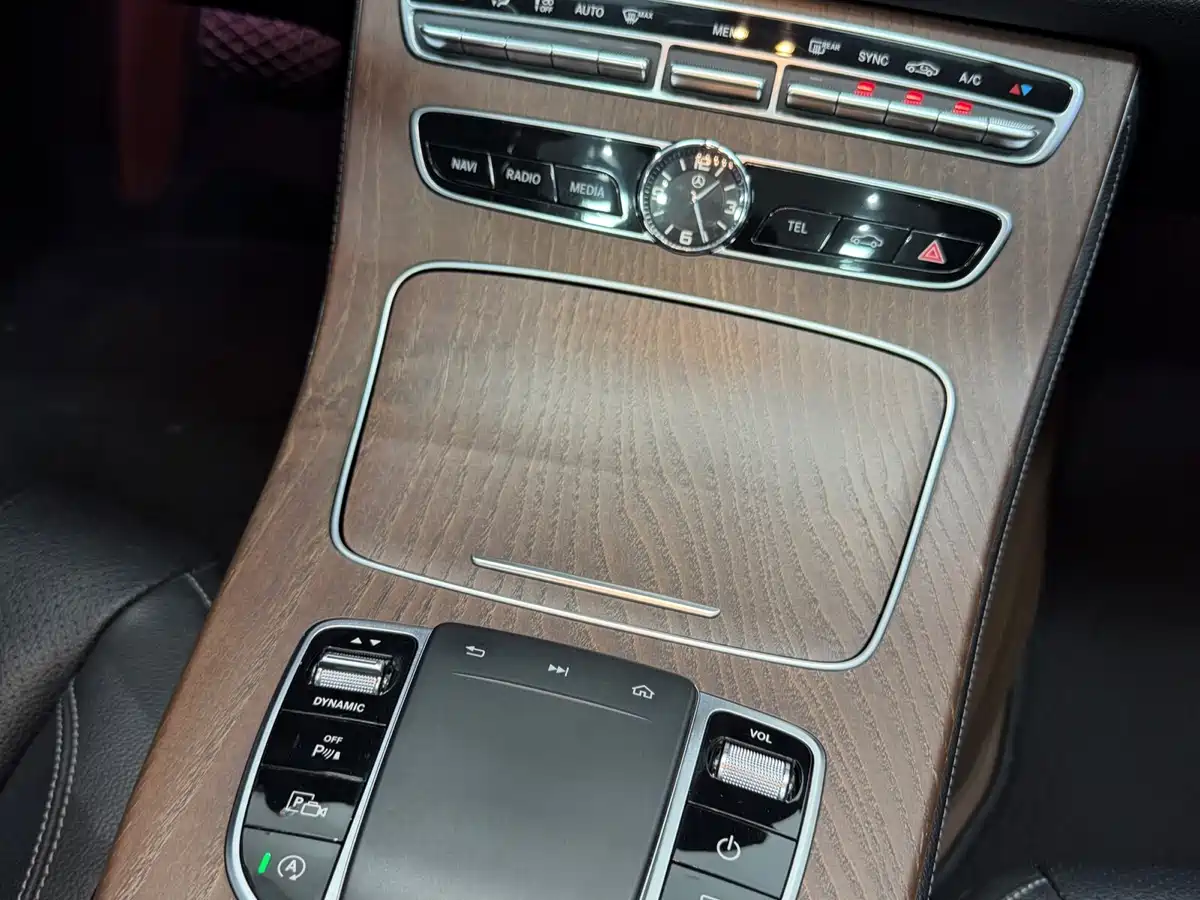 Mercedes-Benz E-Class 2020 E 300 L Luxury Model фото 18