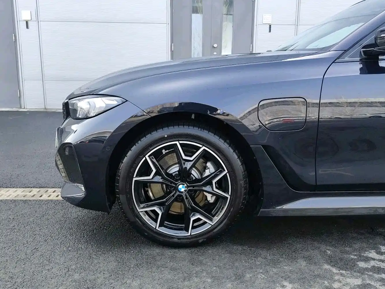 BMW i3 2025 eDrive 40 L Shadow Night Package фото 6