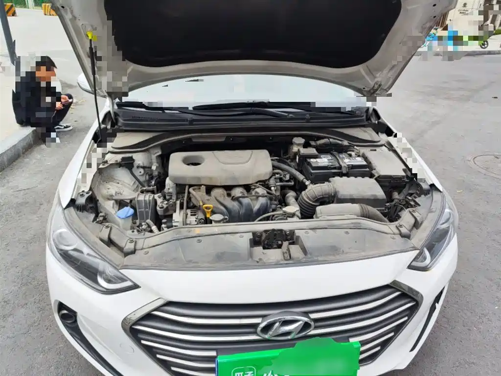 Hyundai Elantra 2016 Model 1.6L Automatic Smart Elite фото 11