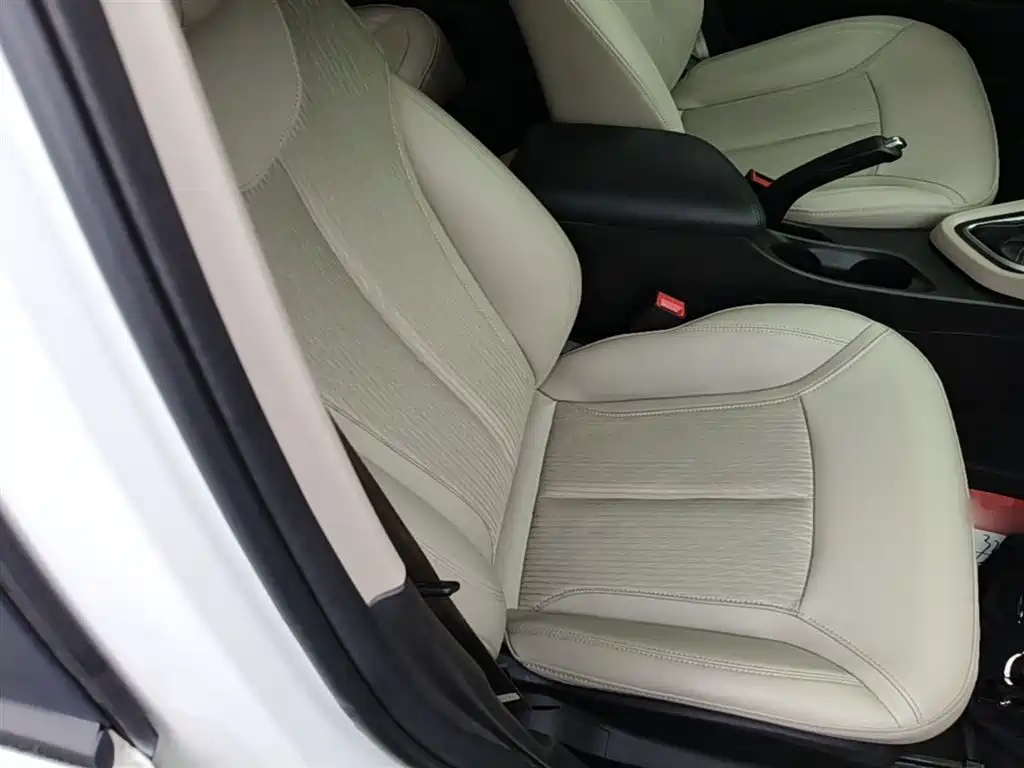 Buick Excelle 2017 15N Automatic Elite фото 25