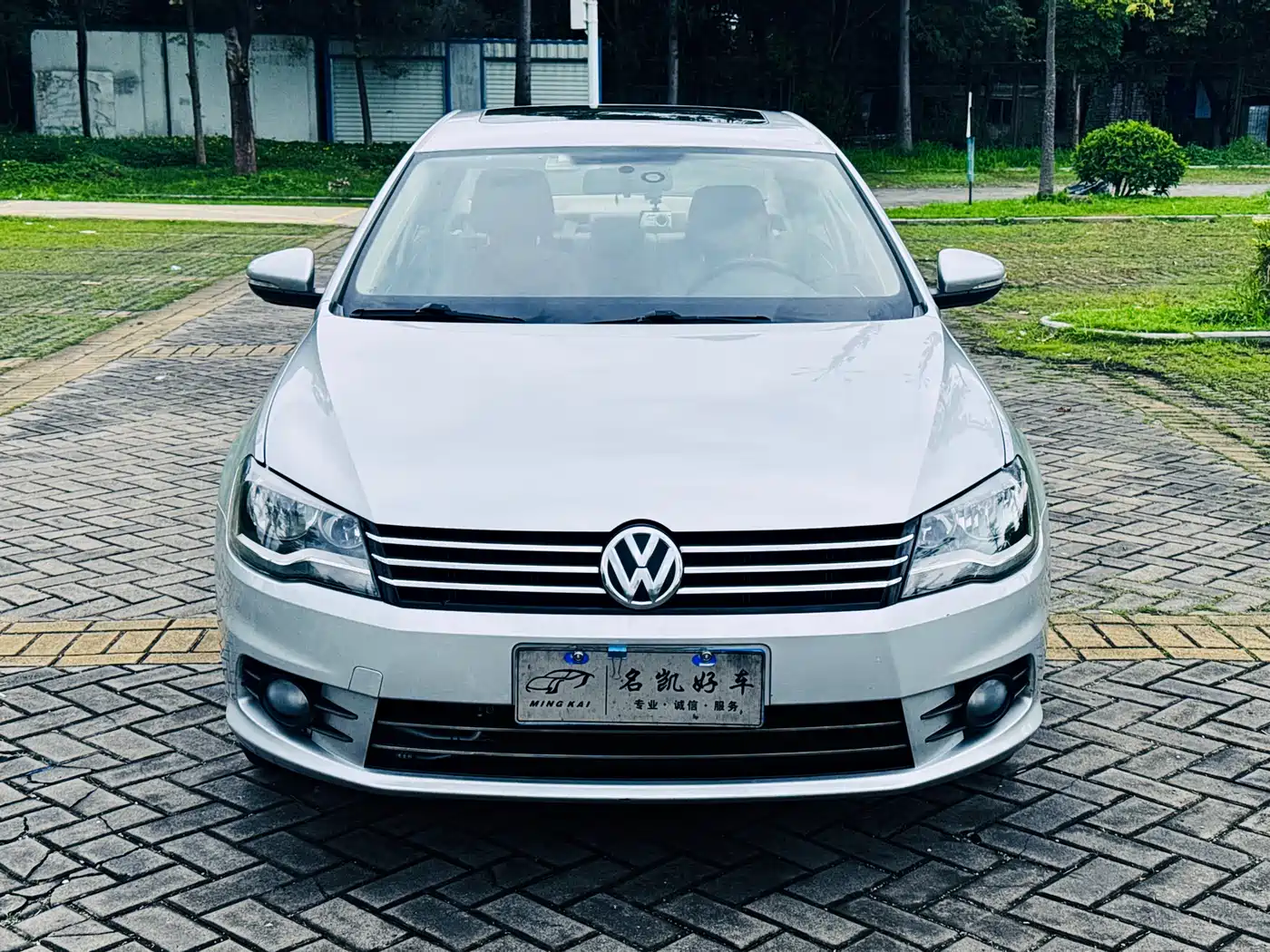 Volkswagen Bora 2014 1.6L Automatic Comfort Edition фото 3