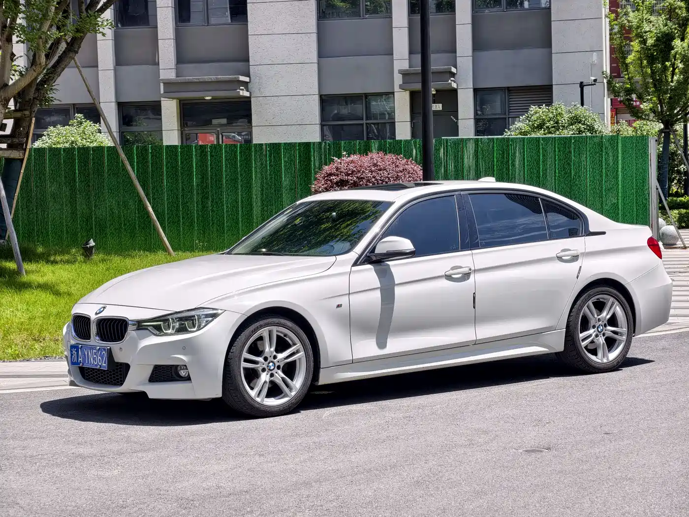 BMW 3 Series 2019 320Li M Luxury Package фото 4