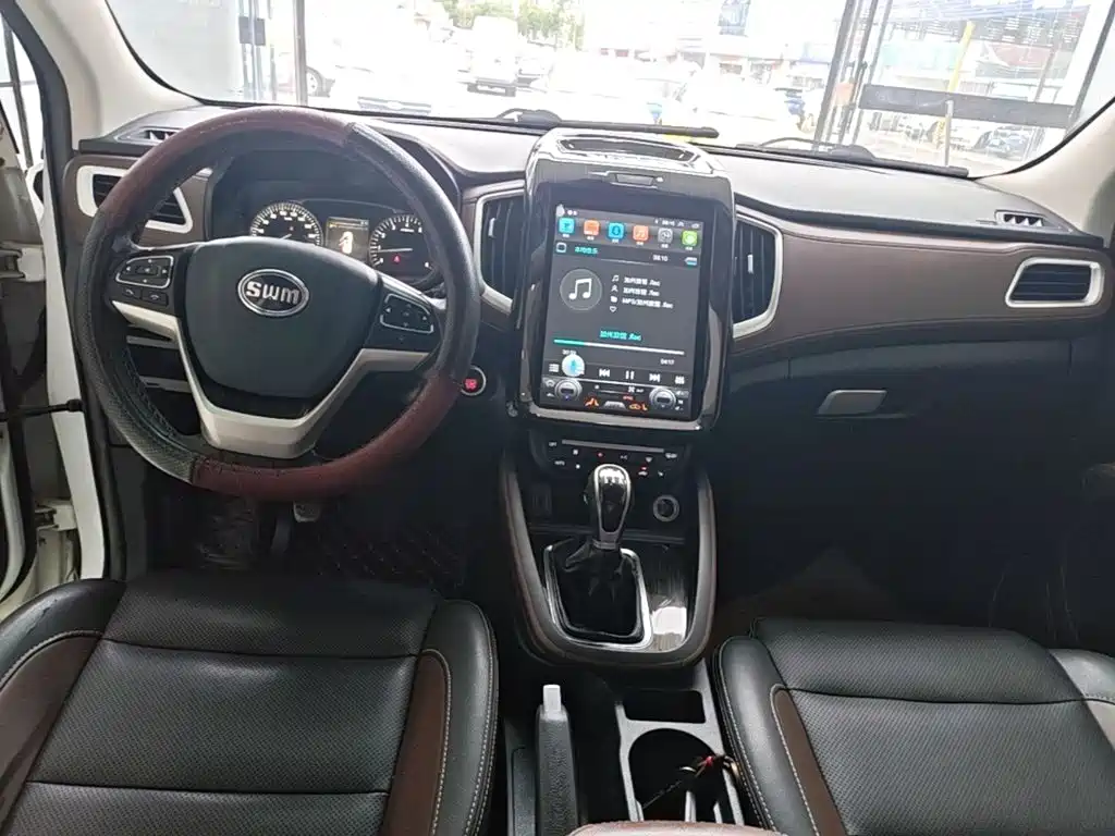 SWM Motor SWM X7 2017 2016 1.5T Manual Premium 7-Seater