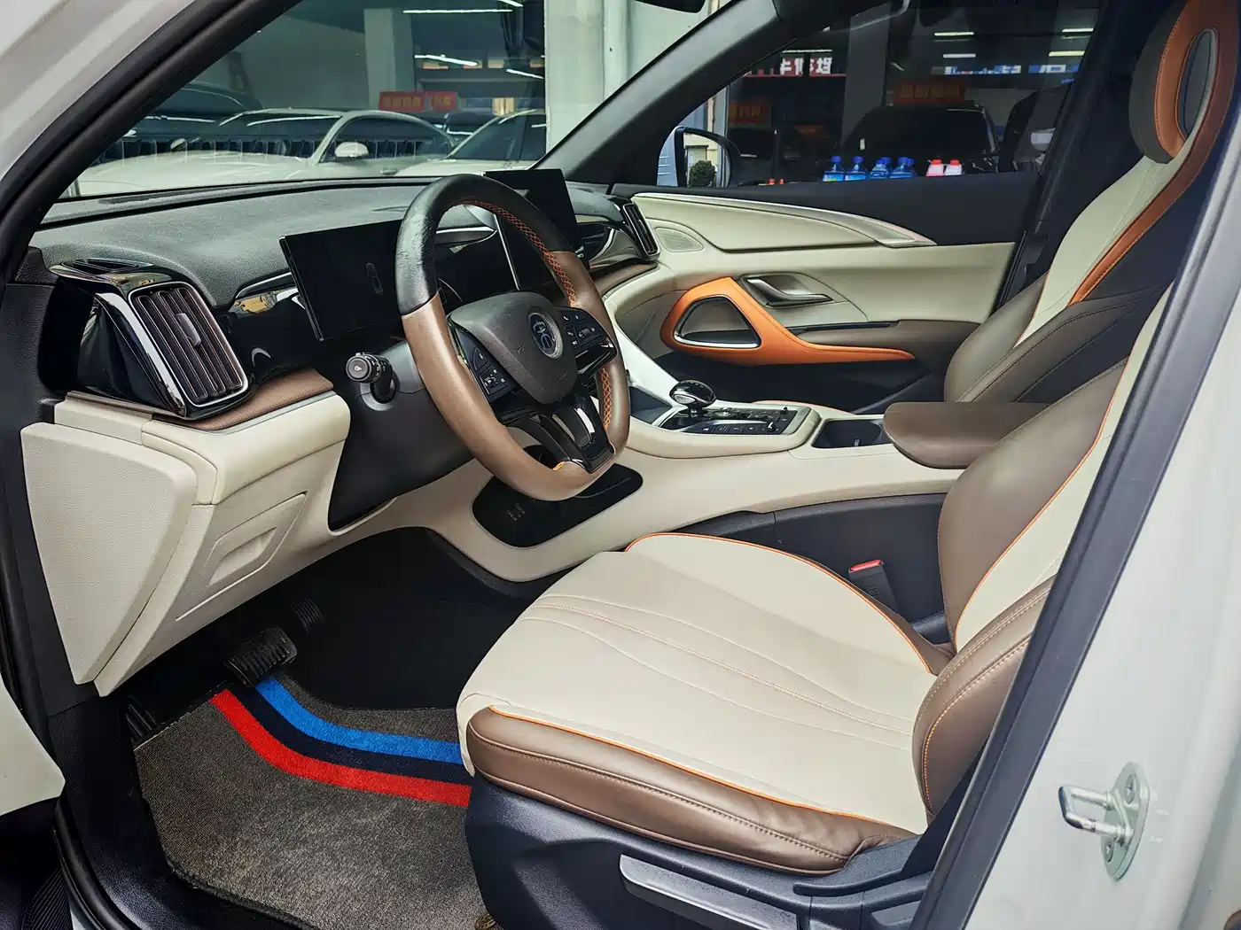 BYD Song Pro New Energy 2022 DM-i 51km Luxury фото 5