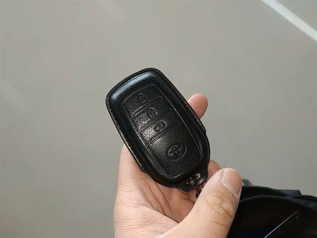 Toyota Prado 2016 2.7L Auto Standard Edition фото 17
