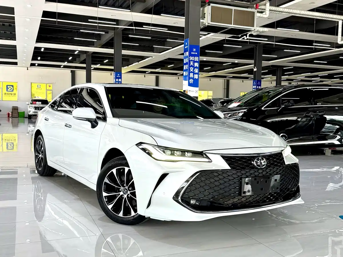 Toyota Avalon 2023 2.5L Luxury Edition фото 3