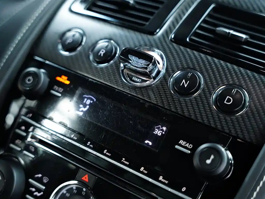 Aston Martin DBS 2010 2009 6.0 Touchtronic Coupe