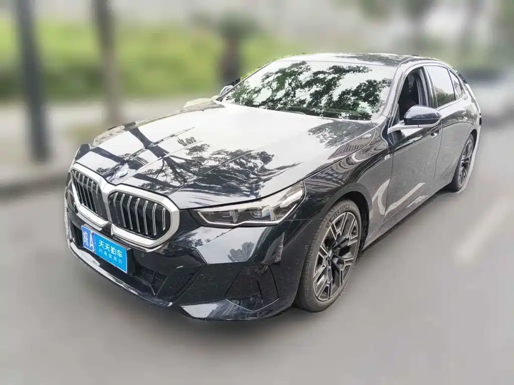 Фото 1 - BMW 5 Series (Import)
