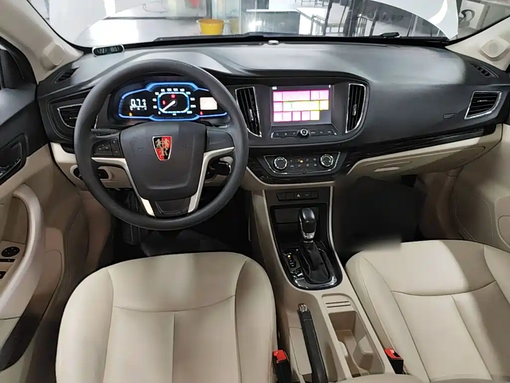 Фото 10 - Roewe 360
