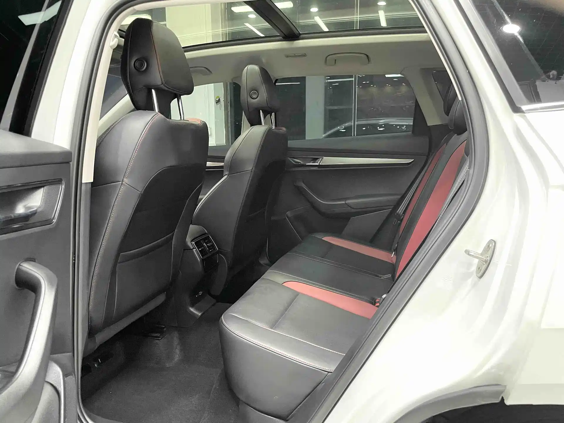 صورة 10 - Škoda Karoq