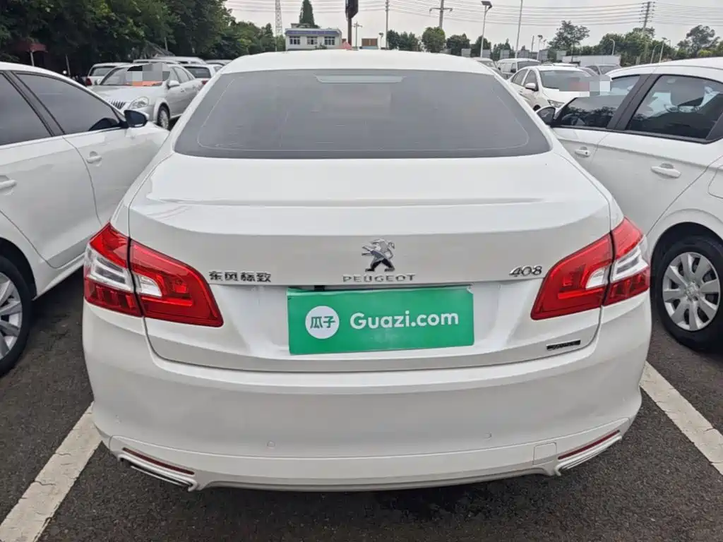 Photo 6 - Peugeot 408