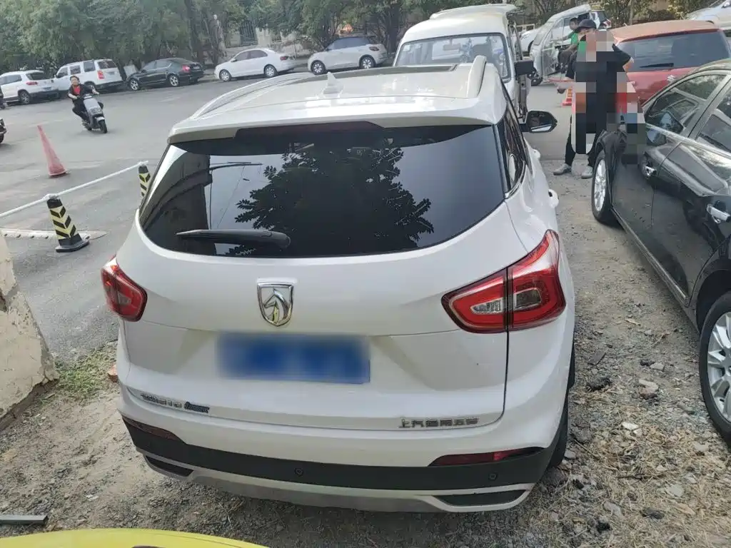 Baojun 510 2018 2017 1.5L Auto Luxury