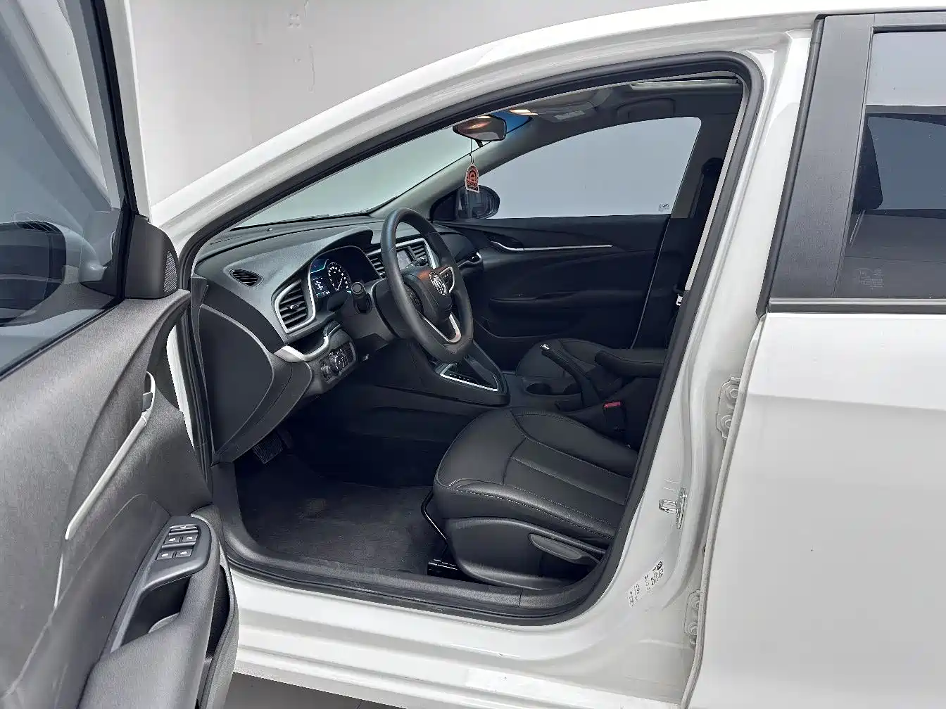 Buick Excelle 2021 1.3T Auto Mild Hybrid Elite фото 9