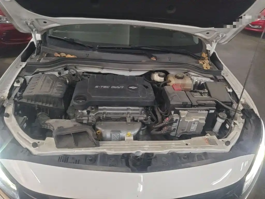 CHEVROLET CRUZE