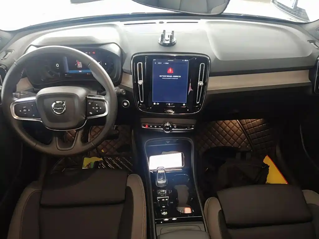 Volvo XC40 2024 2024 B3 Smart Elite Luxury Edition