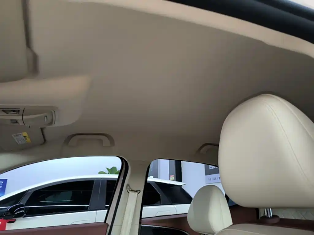 Ora Good Cat 2022 2022 400km Standard Range Luxury NMC