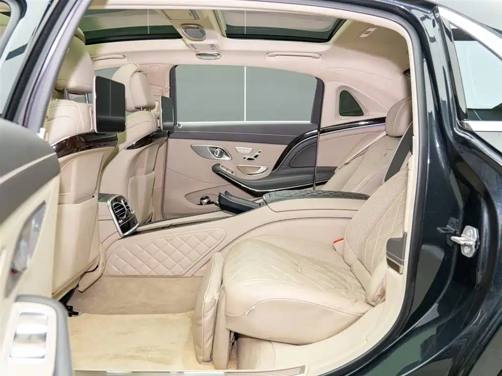 Mercedes-Benz Maybach S-Class 2018 Model S 680 фото 11