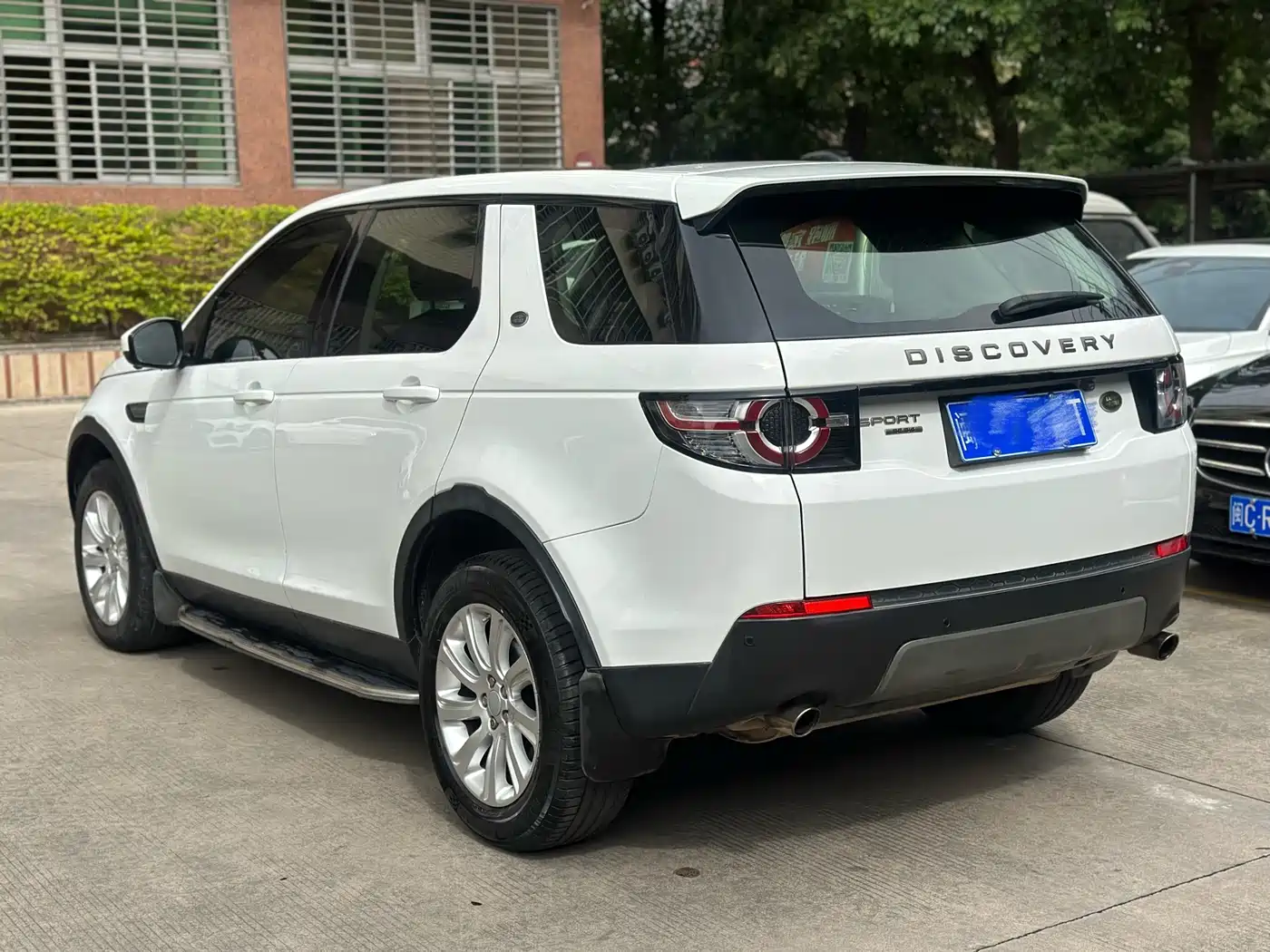 Land Rover Discovery Sport 2016 2.0T SE фото 7