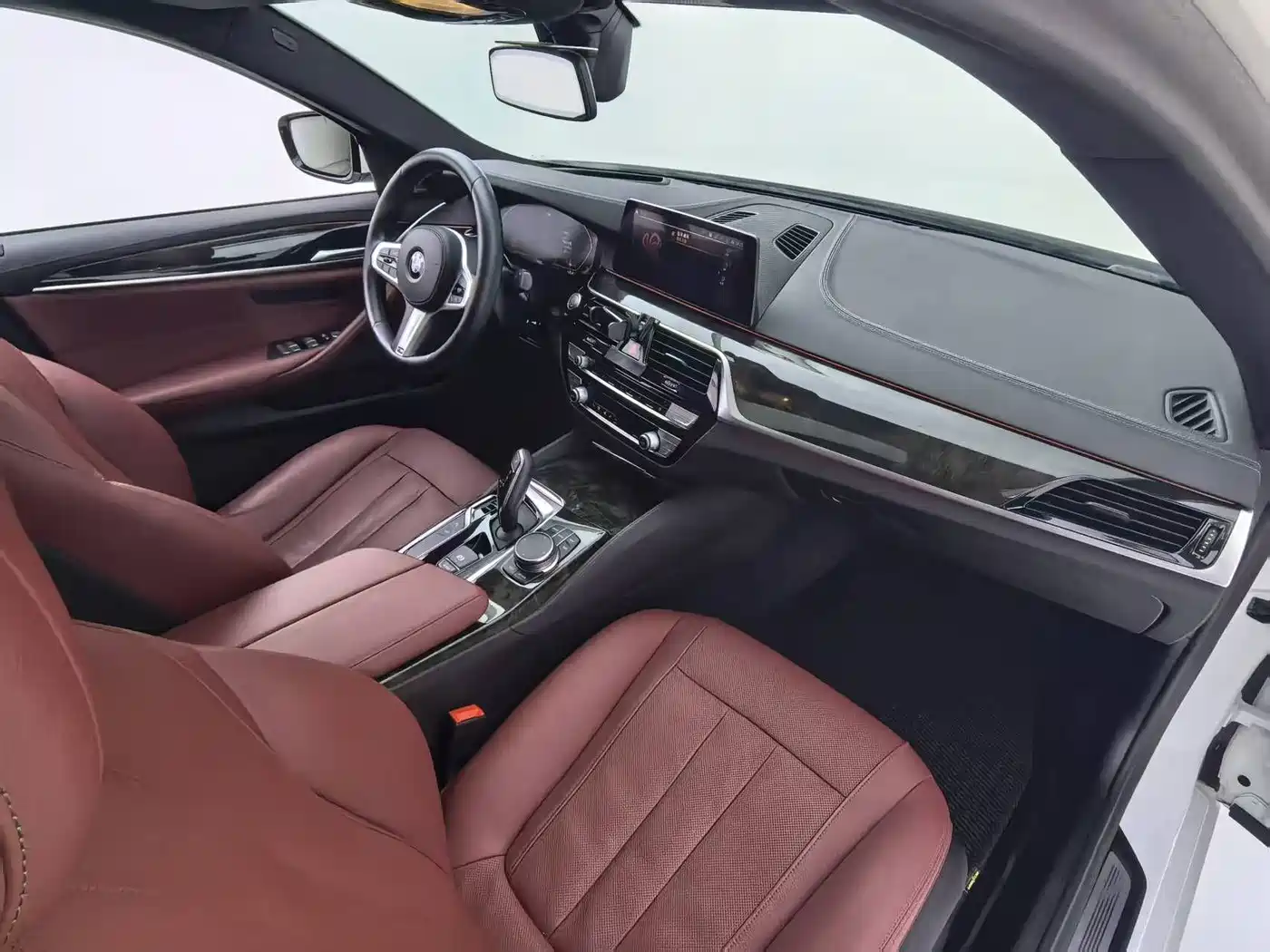 BMW 5 Series 2020 530Li Exclusive M Sport Package фото 7