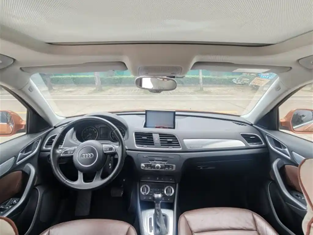 Audi Q3 2015 35 TFSI quattro Comfort фото 7