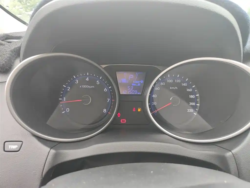 Hyundai Beijing Hyundai ix35 2013 2.0L Auto 2WD Smart GLS China IV фото 12