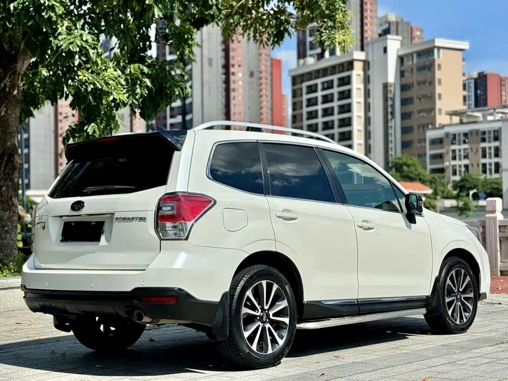 Фото 4 - Subaru Forester
