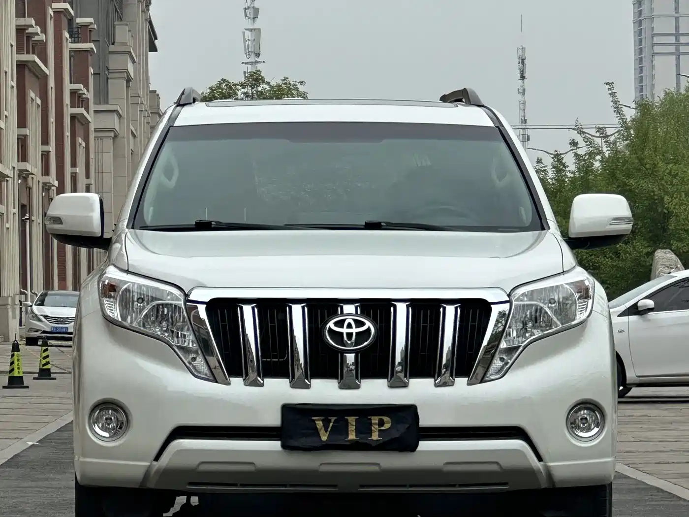 Toyota Prado 2016 2.7L Auto Standard Edition фото 2