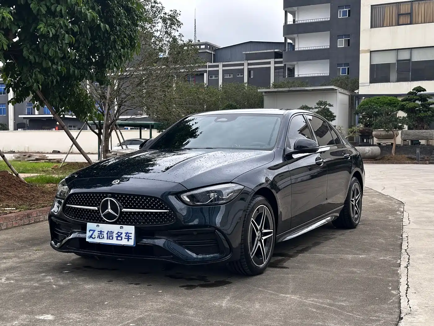 Mercedes-Benz C-Class 2025 Facelift C 260 L Night Sport Edition фото 2