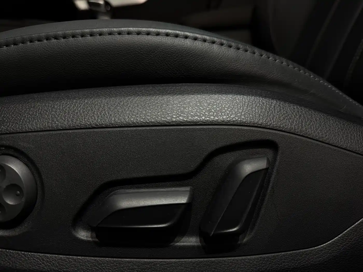 Audi A4L 2020 40 TFSI Fashion Dynamic Edition фото 14